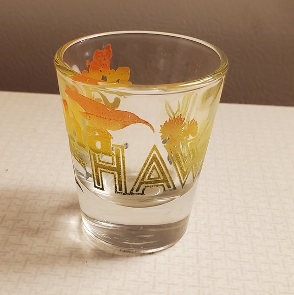 Hawaiian Shot Glass - Picture 1 of 2